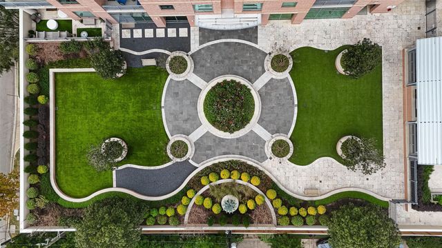 2207 Bancroft Street 908, Houston, TX 77027