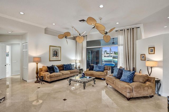 10970 NW 6th Court, Plantation, FL 33324