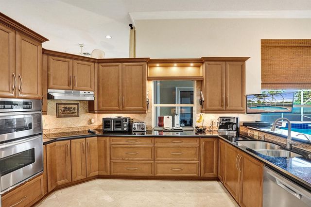 10970 NW 6th Court, Plantation, FL 33324