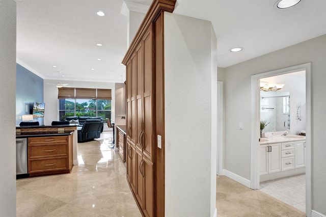 10970 NW 6th Court, Plantation, FL 33324
