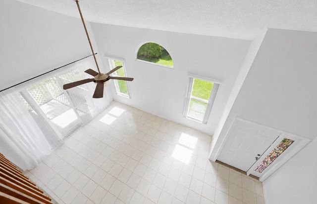 7057 WOODMONT Way 7057, Tamarac, FL 33321