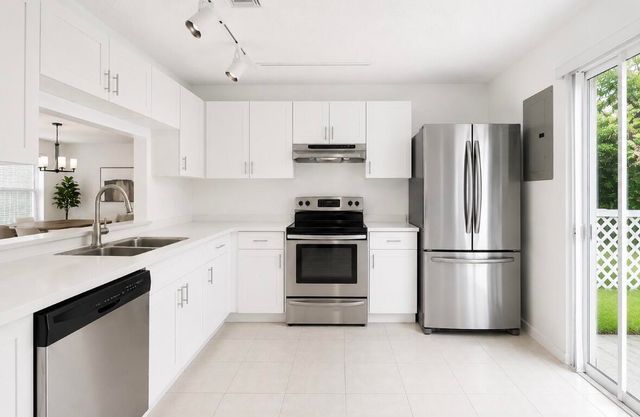 7057 WOODMONT Way 7057, Tamarac, FL 33321