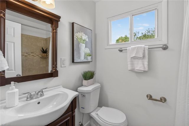 707 Red Mill RD, Norfolk, VA 23502