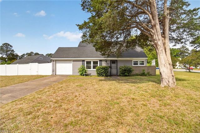 707 Red Mill RD, Norfolk, VA 23502