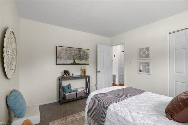 707 Red Mill RD, Norfolk, VA 23502