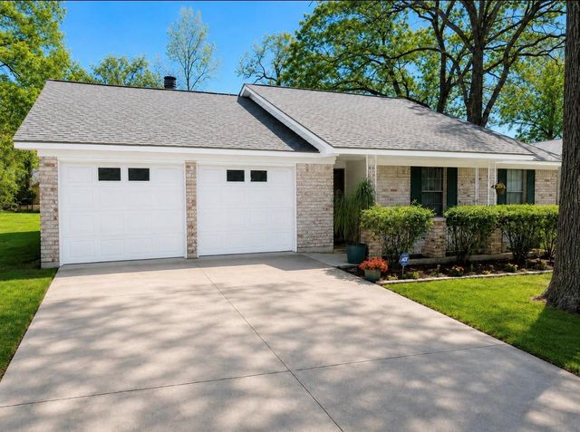 168 Greenleaf Lane, Conroe, TX 77304
