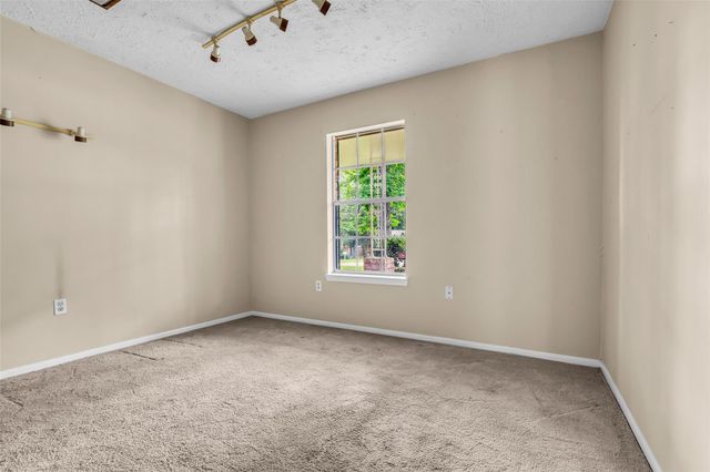 168 Greenleaf Lane, Conroe, TX 77304