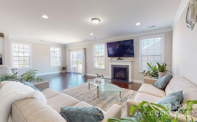 1502 Coffeetree Drive NW, Concord, NC 28027