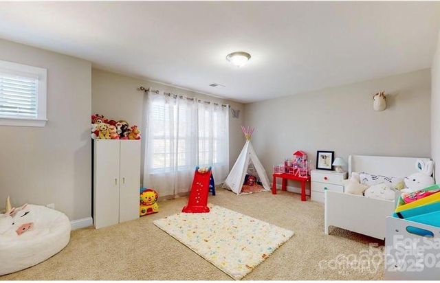 1502 Coffeetree Drive NW, Concord, NC 28027