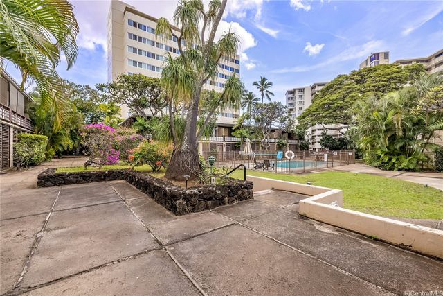 1700 Makiki Street 112, Honolulu, HI 96822
