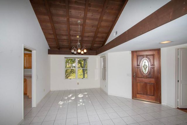 12815 Camino Ramilette, San Diego, CA 92128