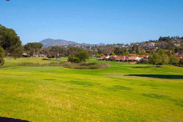 12815 Camino Ramilette, San Diego, CA 92128