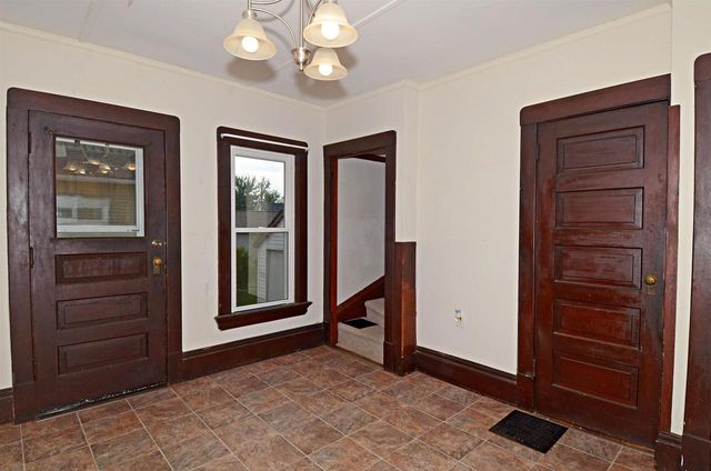 231 N Marion Avenue, Jefferson, WI 53549