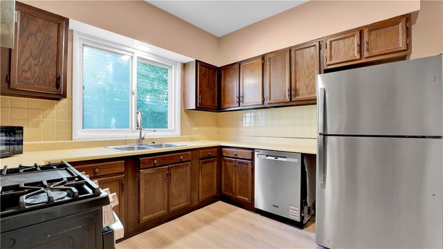 34 Glasgow Street, Rochester, NY 14608