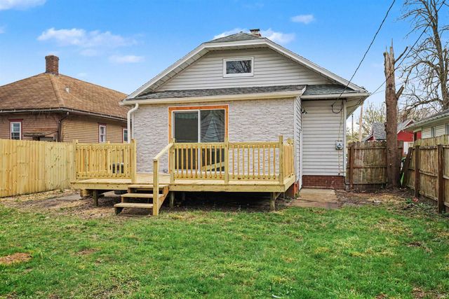 2417 Poland Street, South Bend, IN 46619