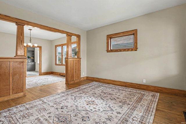 2417 Poland Street, South Bend, IN 46619