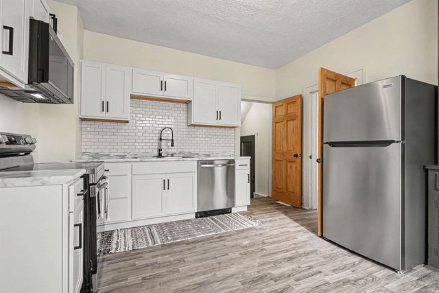 2417 Poland Street, South Bend, IN 46619