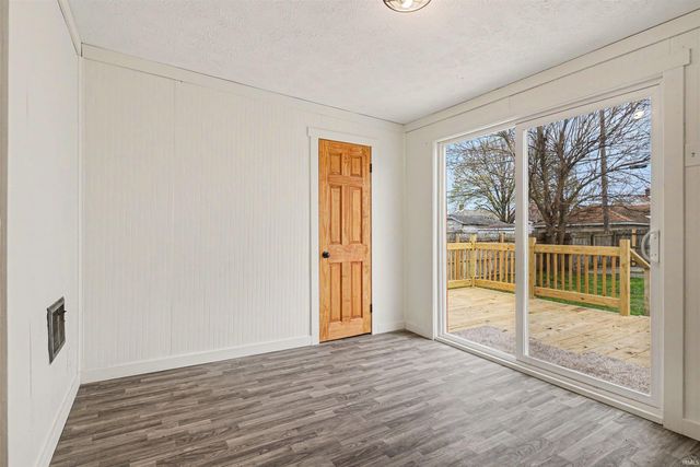 2417 Poland Street, South Bend, IN 46619