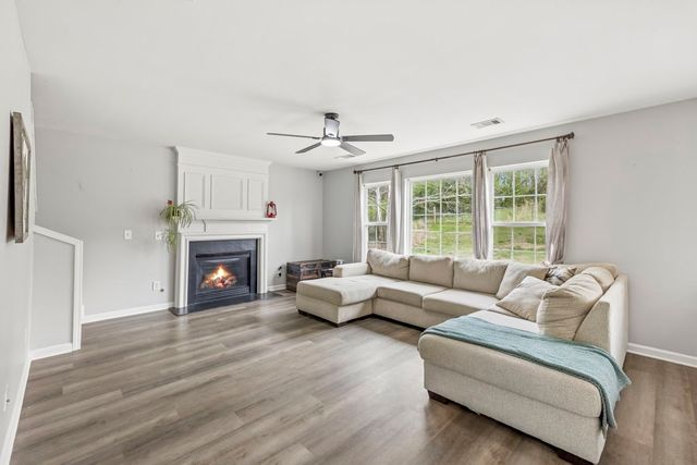 1708 Kendall Cove Ln, Mount Juliet, TN 37122