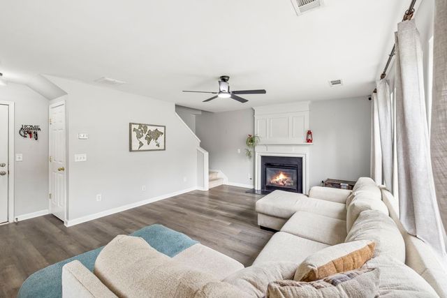 1708 Kendall Cove Ln, Mount Juliet, TN 37122