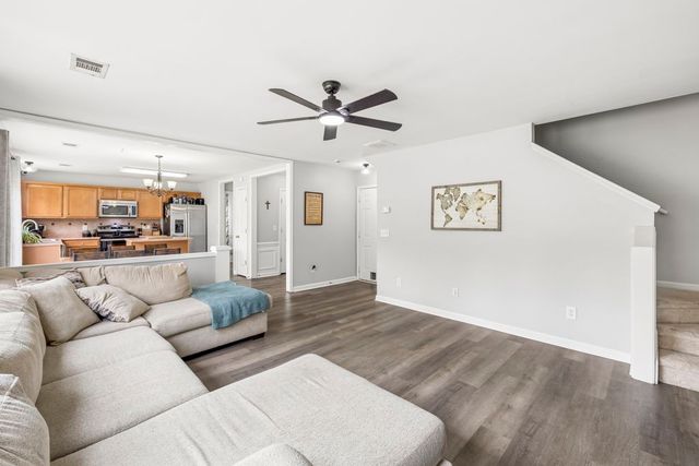 1708 Kendall Cove Ln, Mount Juliet, TN 37122