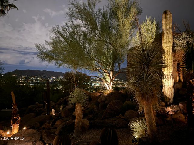 5700 E MCDONALD Drive 7, Paradise Valley, AZ 85253
