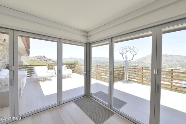 5700 E MCDONALD Drive 7, Paradise Valley, AZ 85253