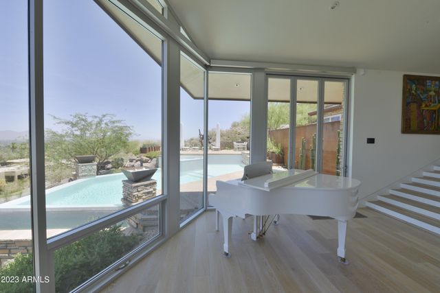 5700 E MCDONALD Drive 7, Paradise Valley, AZ 85253