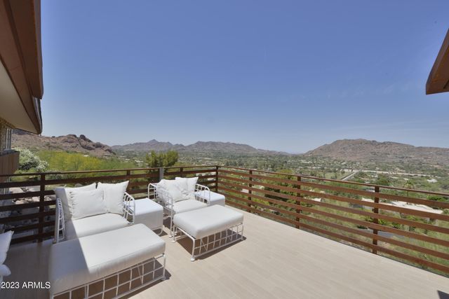 5700 E MCDONALD Drive 7, Paradise Valley, AZ 85253