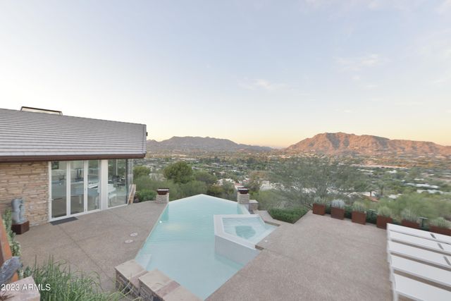 5700 E MCDONALD Drive 7, Paradise Valley, AZ 85253