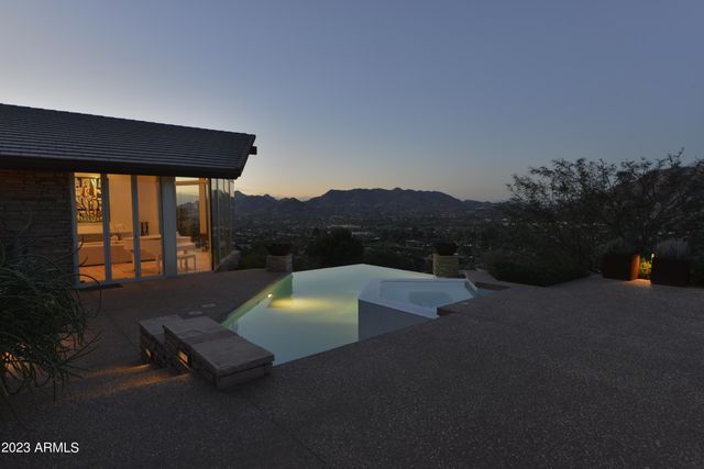 5700 E MCDONALD Drive 7, Paradise Valley, AZ 85253