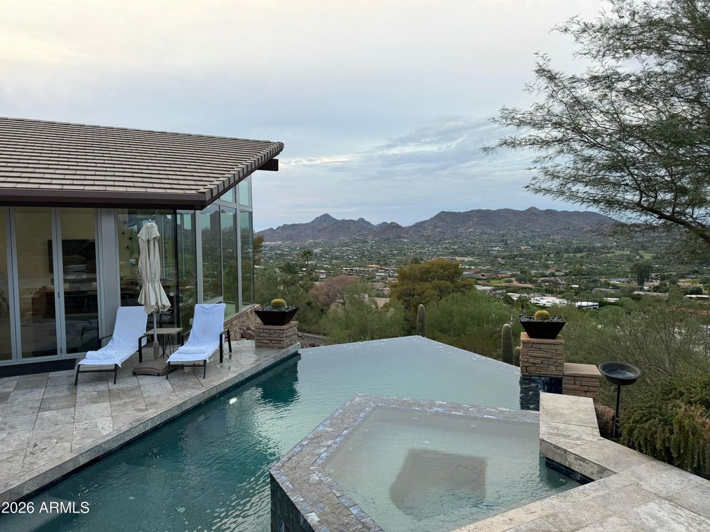 5700 E MCDONALD Drive 7, Paradise Valley, AZ 85253