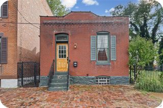 1830 Lami Street, St Louis, MO 63104