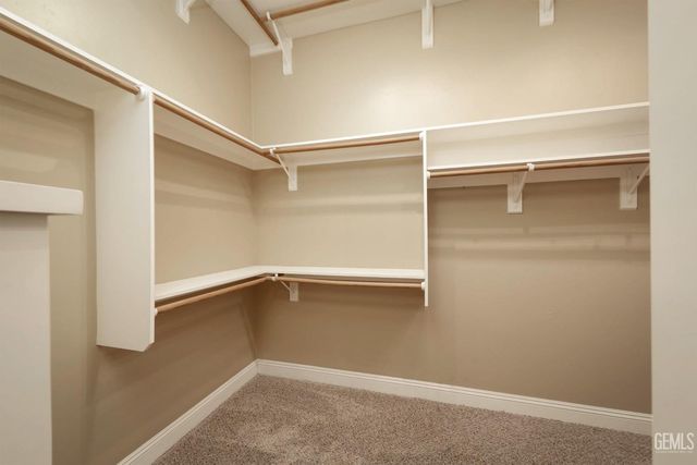 11902 Bedfordshire Drive, Bakersfield, CA 93311