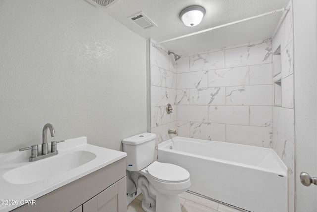 470 2nd Street, Chipley, FL 32428