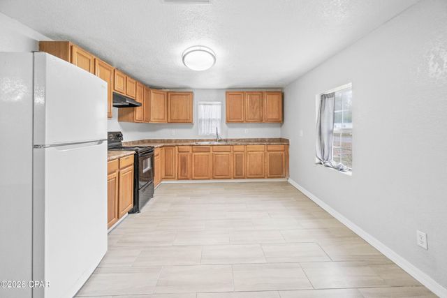 470 2nd Street, Chipley, FL 32428