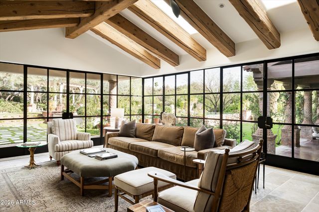 6201 N 20TH Street, Phoenix, AZ 85016