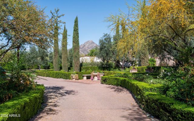 6201 N 20TH Street, Phoenix, AZ 85016