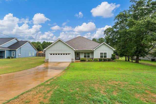 488 Lee Road 0288, Smiths Station, AL 36877