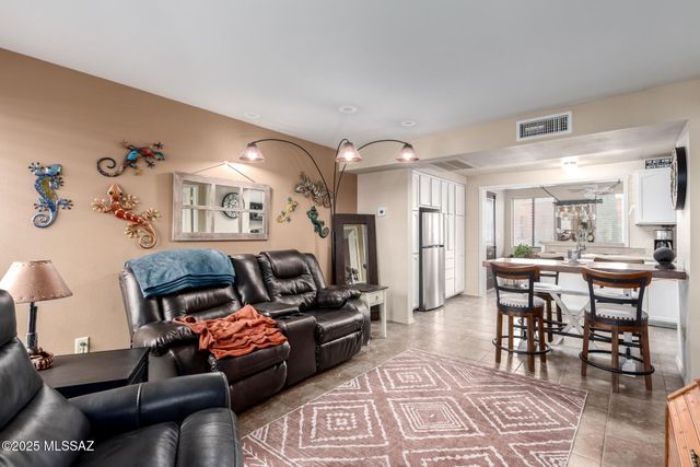 456 S Paseo Pena Apt C, Green Valley, AZ 85614