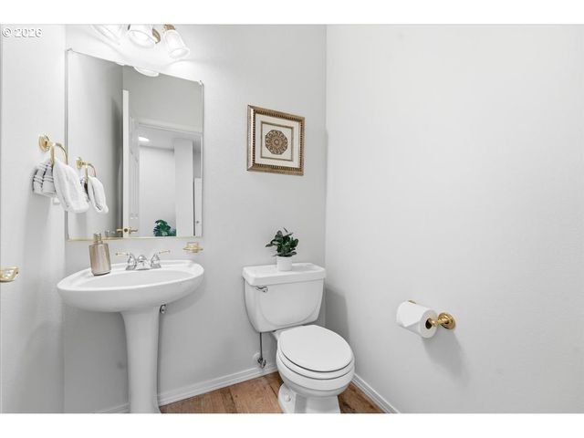 10321 Sw DENNEY Rd, Beaverton, OR 97008