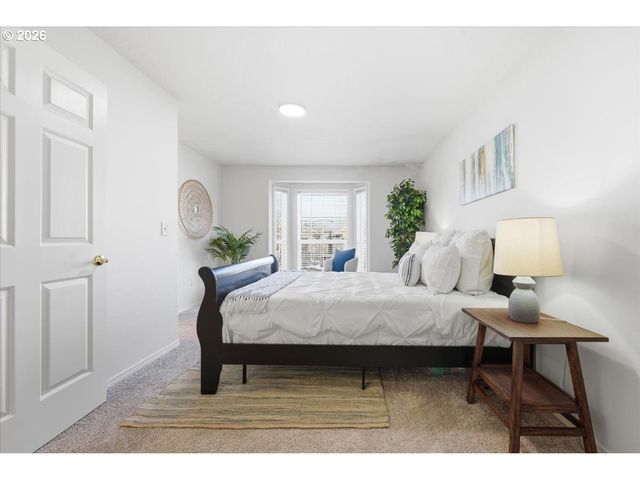 10321 Sw DENNEY Rd, Beaverton, OR 97008