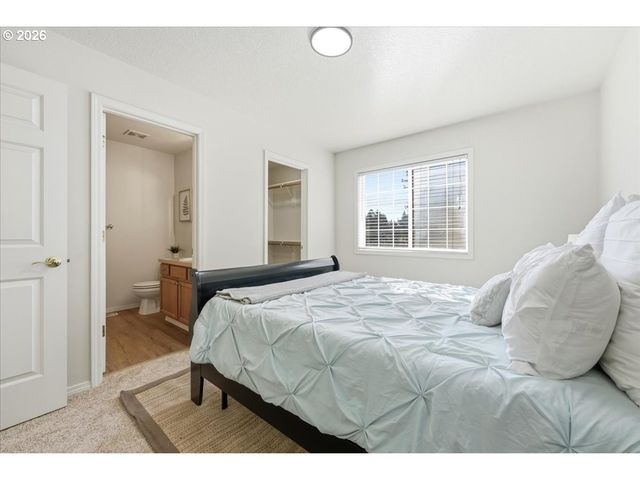 10321 Sw DENNEY Rd, Beaverton, OR 97008