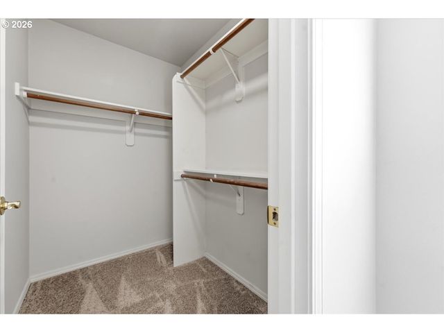 10321 Sw DENNEY Rd, Beaverton, OR 97008