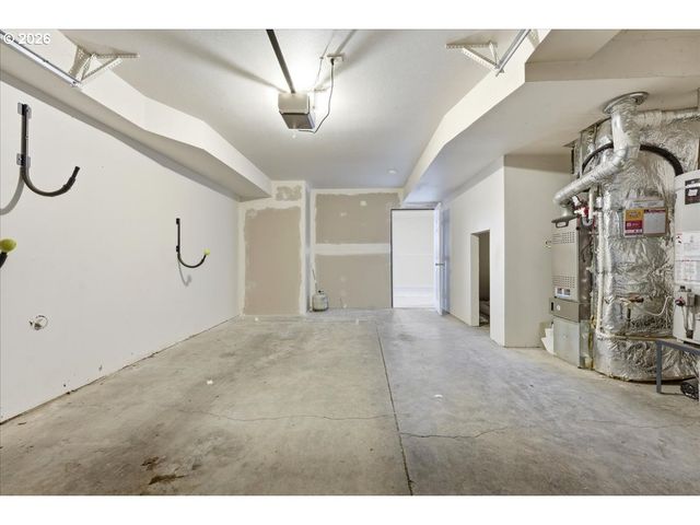 10321 Sw DENNEY Rd, Beaverton, OR 97008