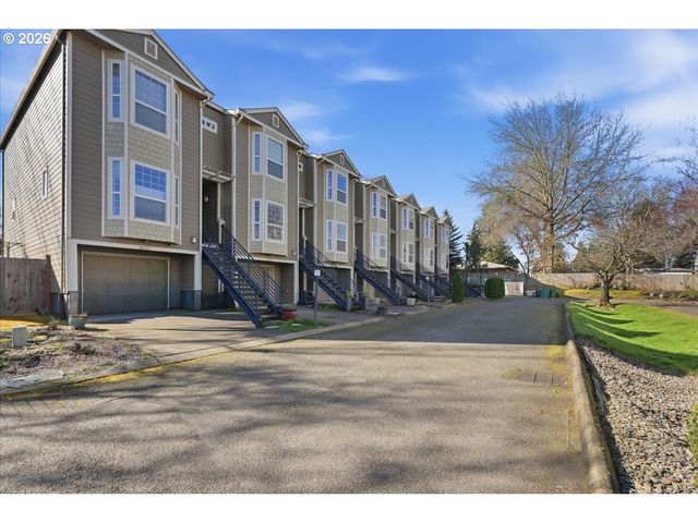 10321 Sw DENNEY Rd, Beaverton, OR 97008