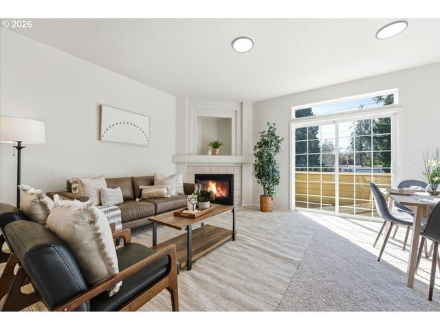 10321 Sw DENNEY Rd, Beaverton, OR 97008