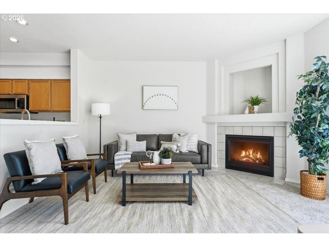 10321 Sw DENNEY Rd, Beaverton, OR 97008