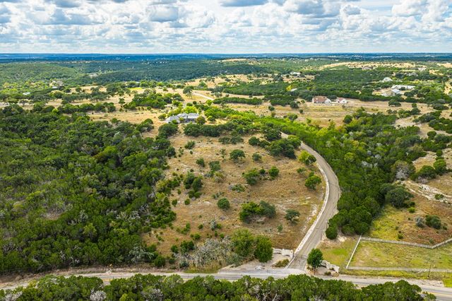 101 Crestline Dr, Kerrville, TX 78028
