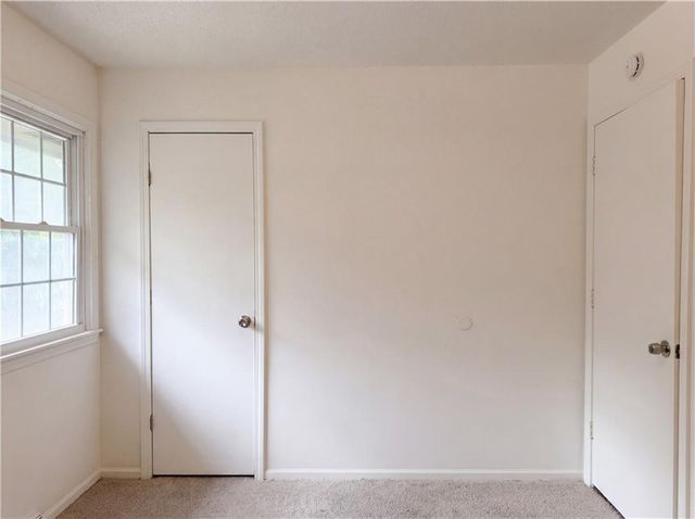 1913 Grant Circle, Blue Springs, MO 64014